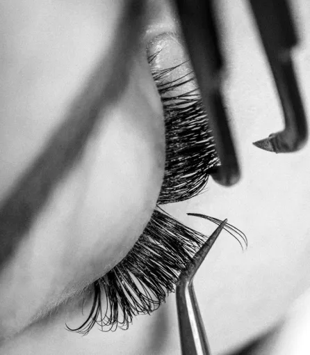 Pose d'extension de cils, Aman'beauté, Montreuil-sur-mer